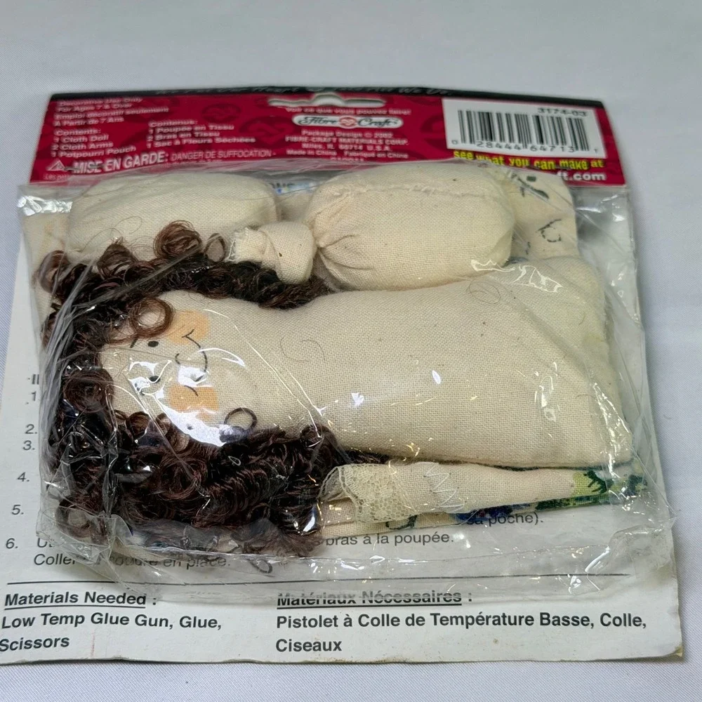 Fibre Craft Potpourri Doll Kit 3174-03 Vintage 2002 Floral Cloth‎ Doll DIY Craft